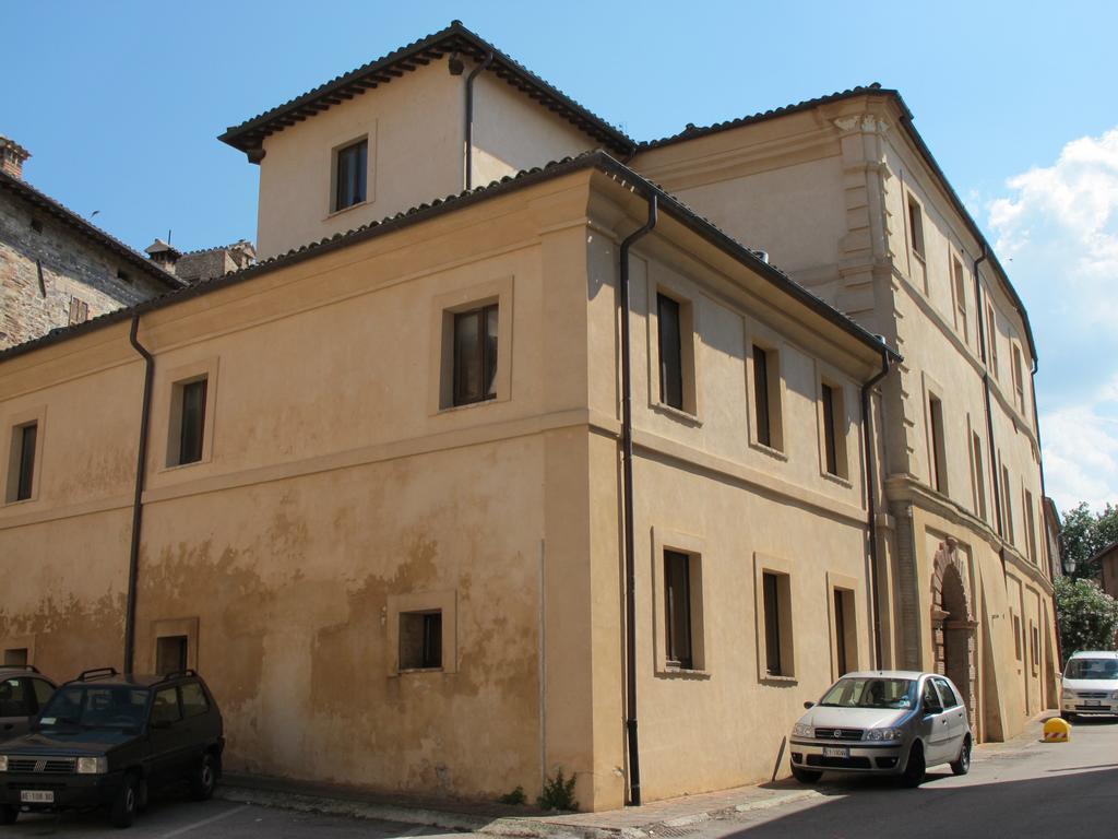 Palazzo Bonfranceschi Bed & Breakfast Belforte del Chienti Luaran gambar